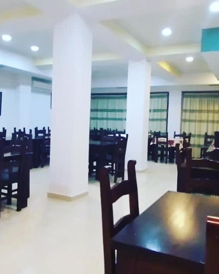 Hotel Edland Vlore Ngoại thất bức ảnh