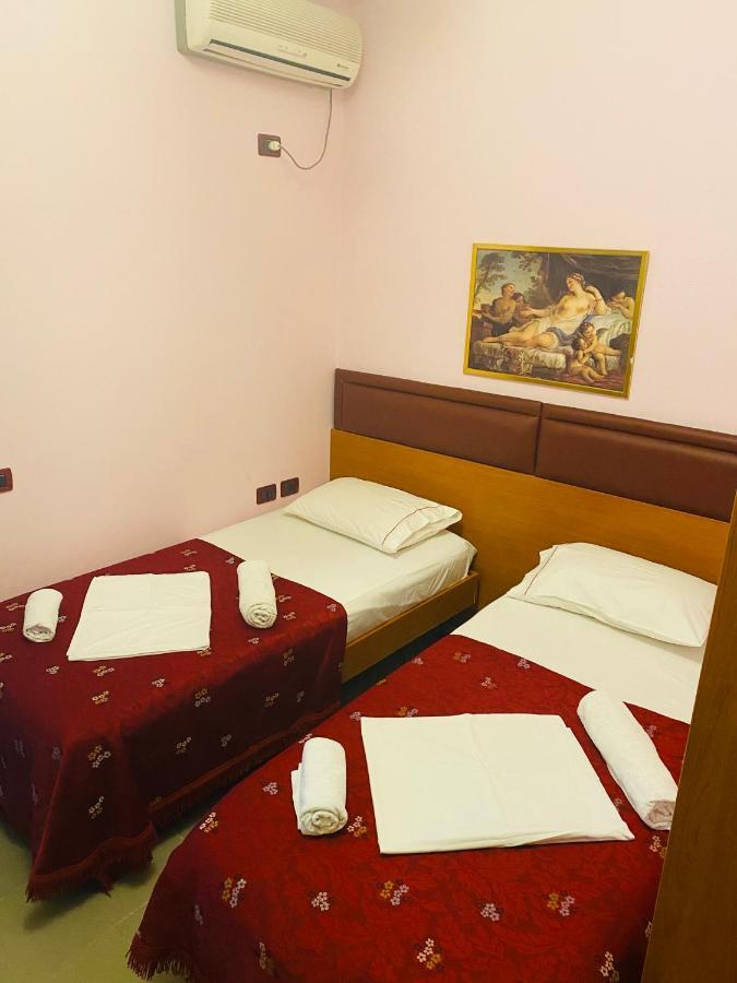 Hotel Edland Vlore Ngoại thất bức ảnh