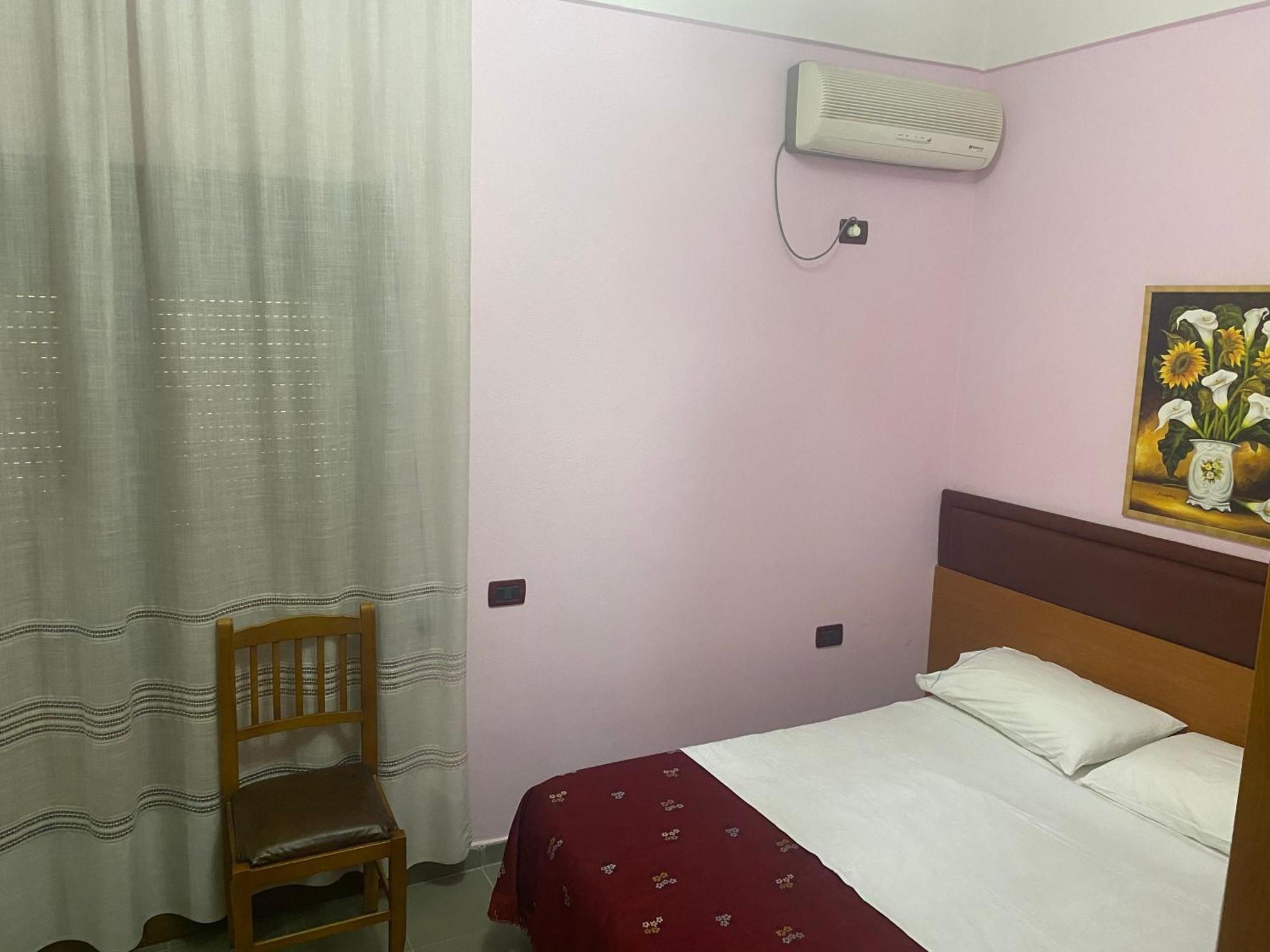 Hotel Edland Vlore Ngoại thất bức ảnh