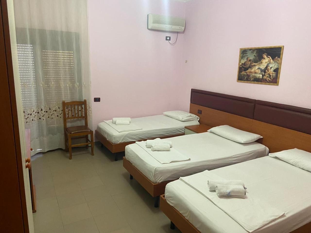 Hotel Edland Vlore Ngoại thất bức ảnh
